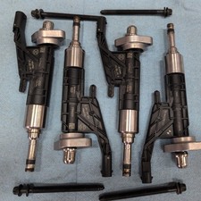 2020 - 2025 BMW X4 G02 2.0L FUEL INJECTION RAIL PIPE LINE OEM 8665633 picture