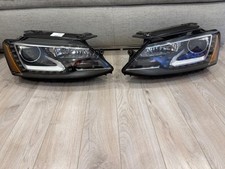 2015 - 2016 Volkswagen Jetta Hybrid Xenon Headlight Left And Right OEM Used picture