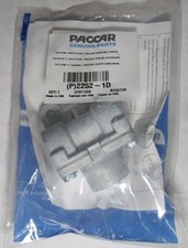NEW 2252-1D FUEL RETURN FLOW SPLITTER OEM FOR KENWORTH/ PETERBILT picture