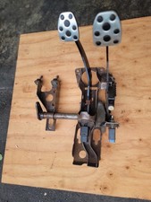 02-07 Subaru Impreza WRX & STI Brake Clutch Pedal Assembly Pair OEM picture
