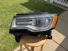 COMPLETE 2014-2016 JEEP GRAND CHEROKEE LEFT XENON NON-AFS CHROME HEADLIGHT OEM picture