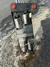 2007-2013 BMW X5 E70 Dynamic Drive Suspension Hydraulic Pump Valve Block 6782737 picture