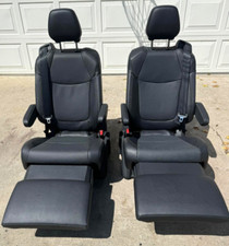 Recliners Seats 2025 Toyota Sienna Second Row Leather Black w/ brown stitches picture