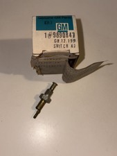NOS GM 73 77 Chevy Malibu Buick Oldsmobile Wagon Tailgate Door Warning Switch picture