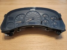 2000-2002 Chevy Silverado 1500 2500 Speedometer Instrument Gauge Cluster MPH OEM picture