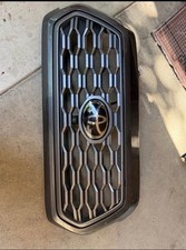 Great Condition Front Grille Toyota Tacoma 3rd Generation picture