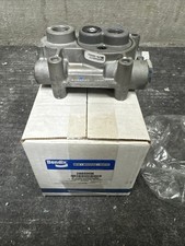 BENDIX TP-5 TRACTOR VALVE - 288605N picture