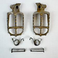 2009-2022 Kawasaki KX250F KX250 KX450F OEM Foot Pegs Footpegs 34028-0104 picture