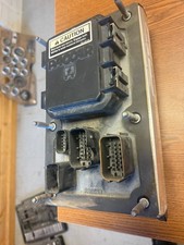 Paccar fuse panel p27-1232-0101 picture