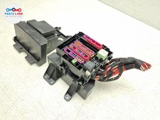 2016-20 BENTLEY BENTAYGA REAR LEFT FUSEBOX POWER RELAY FUSE BOX PLUGS ASSY 636 picture