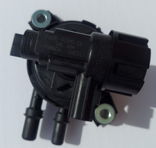 Brand NEW Authentic Ford Vapor Canister Purge Solenoid F67Z-9C915-CA picture