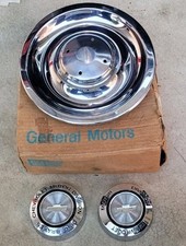 NOS GM 1967 Corvette Camaro Impala Chevelle Rally Wheel Center Cap 3901712 picture