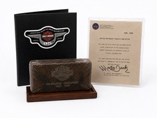 Harley-Davidson 95th Anniversary Red Brick COA Folder Wood Base 1903-1998 picture