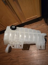 Engine Coolant Reservoir Tank w/ Cap for Peterbilt 579 13-21 Kenworth T680 T880 picture