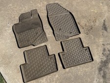 2001-2007 Volvo XC70/V70 All Weather Beige/Oak Floor Mats Rubber OEM picture