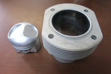 Porsche 906 / 911R Piston & Cylinder - 79.95 mm picture