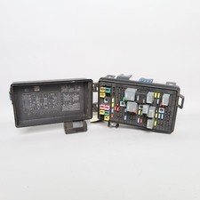 2005-2007 Chevrolet Corvette C6 Engine Relay Fuse Block OEM picture