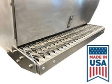Peterbilt Battery Box Bottom Step Kit  384 386 567 579 picture
