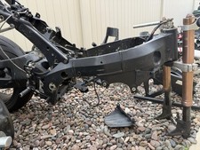 2005 Suzuki GSXR 1000 Frame Chassis picture