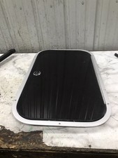 94 Maxum 2700 SCR Boat rectangular hatch window picture