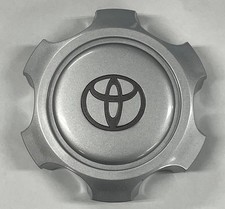 TOYOTA Genuine 96-02 4RUNNER / 95-01 TACOMA 42603-35630 1pcWheel Center Hub CAP picture