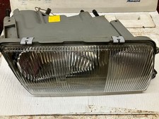 Mercedes W126 RF headlamp  picture