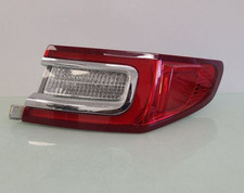 2017-2020 Lincoln Continental Passenger Tail light Quarter Panel Mounted Used picture