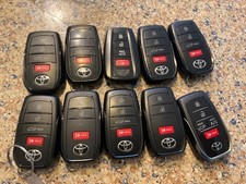 🔥 Lot of 10 oem toyota key fobs oem picture