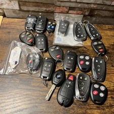 LOT OF USED MIXED CAR KEY FOB KEYLESS ENTRY 19 Total Mostly Gm Mixed 👀 picture