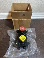 FMTV Valve Assembly, Manifold, Air Brake Hand Valve, 12423173, 4820-01-528-9376 picture