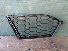 2021-2026 BMW M3 M4 G80 G82 RIGHT  FRONT LOWER BUMPER GRILLE 8069439 OEM  picture