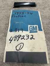 NOS 1973-74 Pontiac Firebird Grand Prix Trans AM DeluxeSteeringWheel Horn Button picture