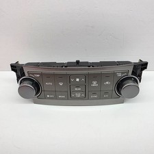 2011-2013 TOYOTA HIGHLANDER Front Heater Climate Temperature Control A/C OEM picture