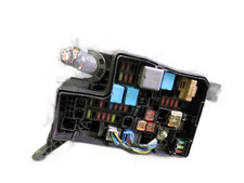 2013-2018 Toyota Rav4 Engine Compartment Fuse Relay Box Assembly Gasoline OEM picture