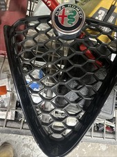 Genuine OEM Alfa Romero Front Grille 156152061 for 2017-2020 Giuila picture