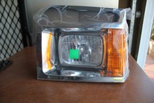 WESTERN STAR 4700 L/H D/S HEADLAMP A06-82018-010 picture