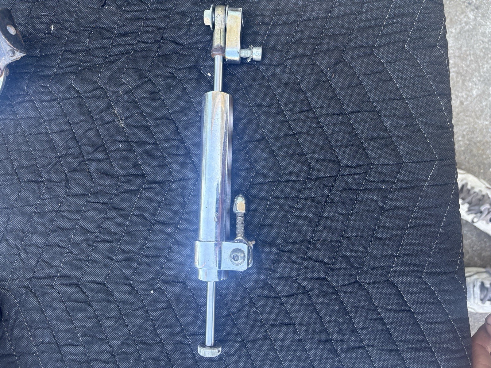 Harley FXR/dyna Vintage Steering Stabilizer Harley FXR/dyna Vintage Steering Stabilizer