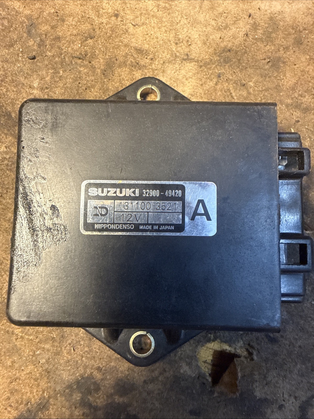 suzuki cdi box 131100-3521 nippon denso ignitor box gs gsxr 1980s 1990s suzuki cdi box 131100-3521 nippon denso ignitor box gs gsxr 1980s 1990s