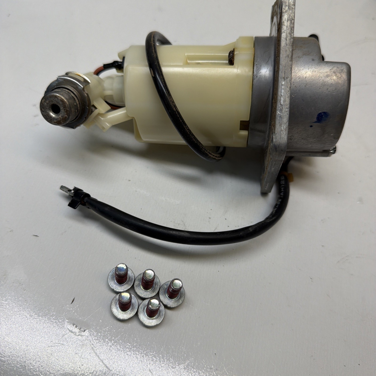12 - 16 KAWASAKI KX 250 F FUEL PUMP GREAT SHAPE LOW HOURS 12 - 16 KAWASAKI KX 250 F FUEL PUMP GREAT SHAPE LOW HOURS
