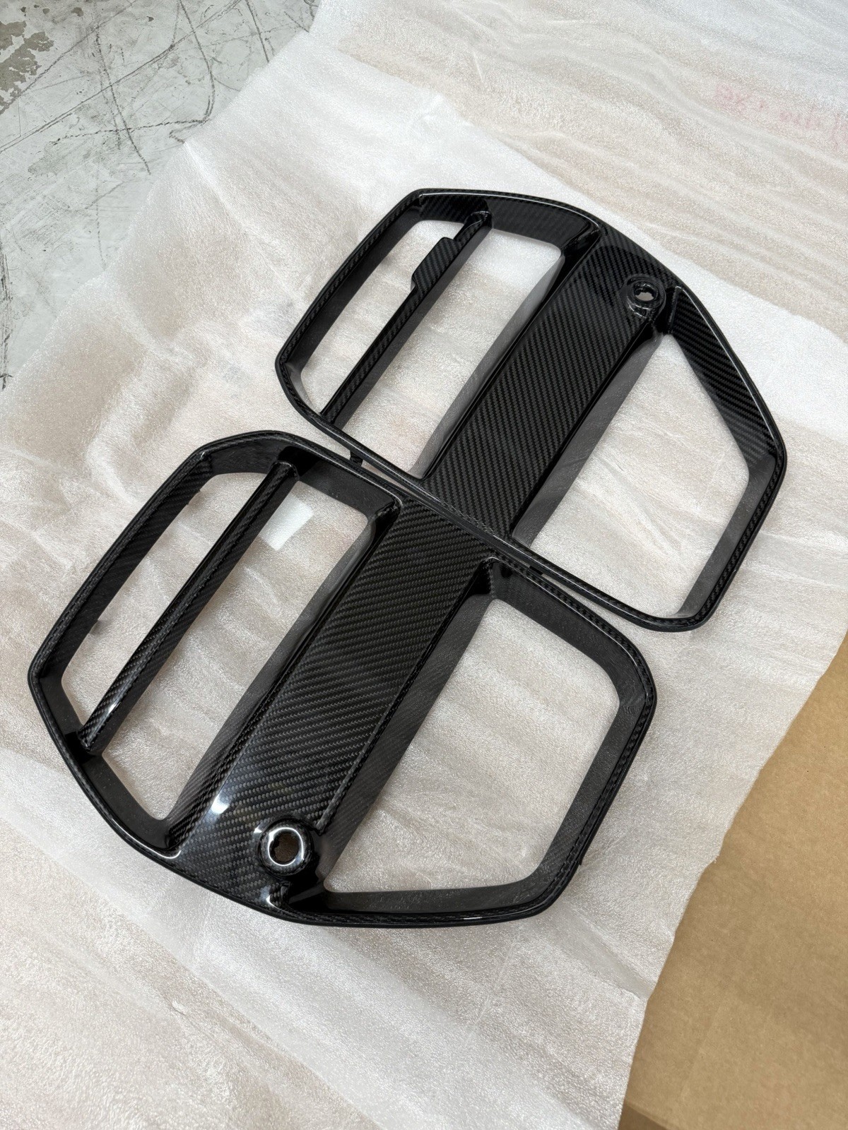 V Style Dry Carbon Fiber Grilles For BMW G80 M3 & G82 M4 V Style Dry Carbon Fiber Grilles For BMW G80 M3 & G82 M4