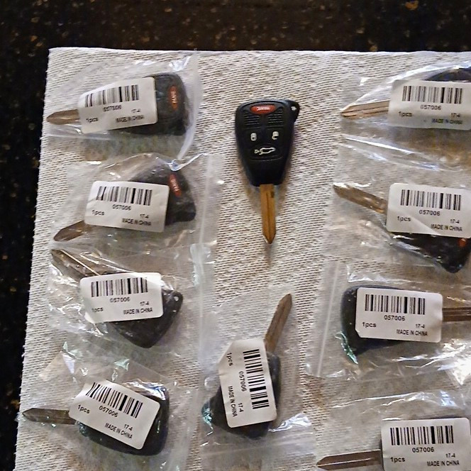 10 Key Fobs #057006 2005 -2007 Chrysler Dodge Jeep 10 Key Fobs #057006 2005 -2007 Chrysler Dodge Jeep