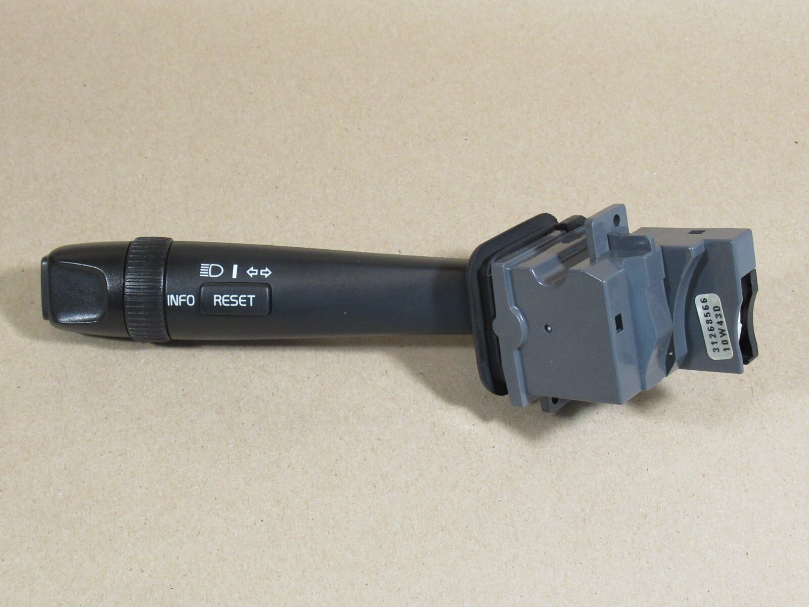 05-14 VOLVO S60 S80 V70 XC70 XC90 Turn Signal Switch 30768097 31268566 31268561