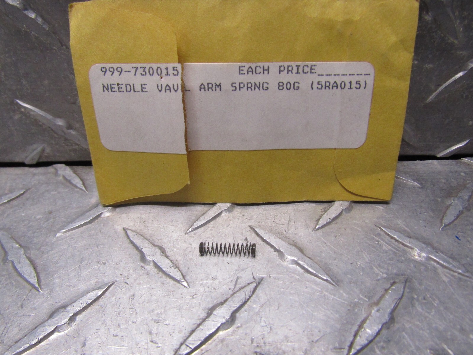 Mikuni 999-730015 - 80 Grams Needle Valve Arm Spring