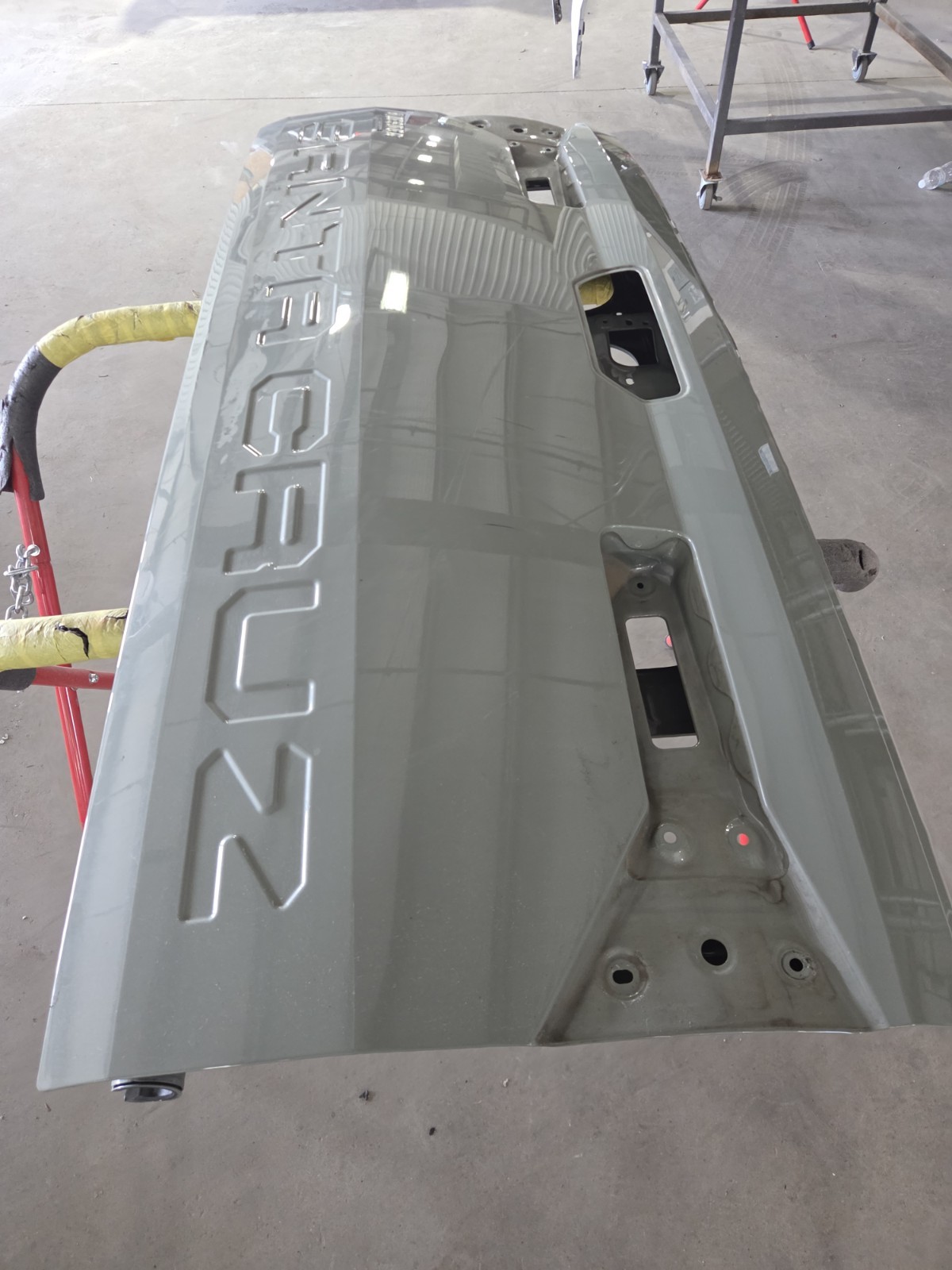 2022-2025 HYUNDAI SANTA CRUZ REAR TAILGATE LID LIFTGATE OEM 2022-2025 HYUNDAI SANTA CRUZ REAR TAILGATE LID LIFTGATE OEM