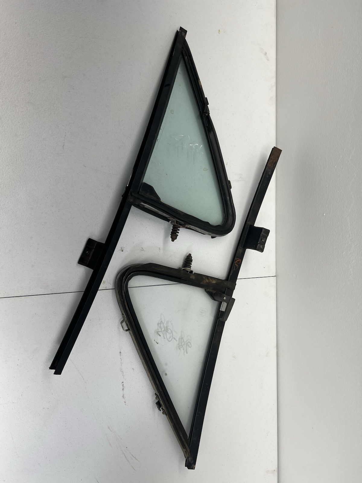 80-86 F-series/Bronco Wing Windows (Pair)