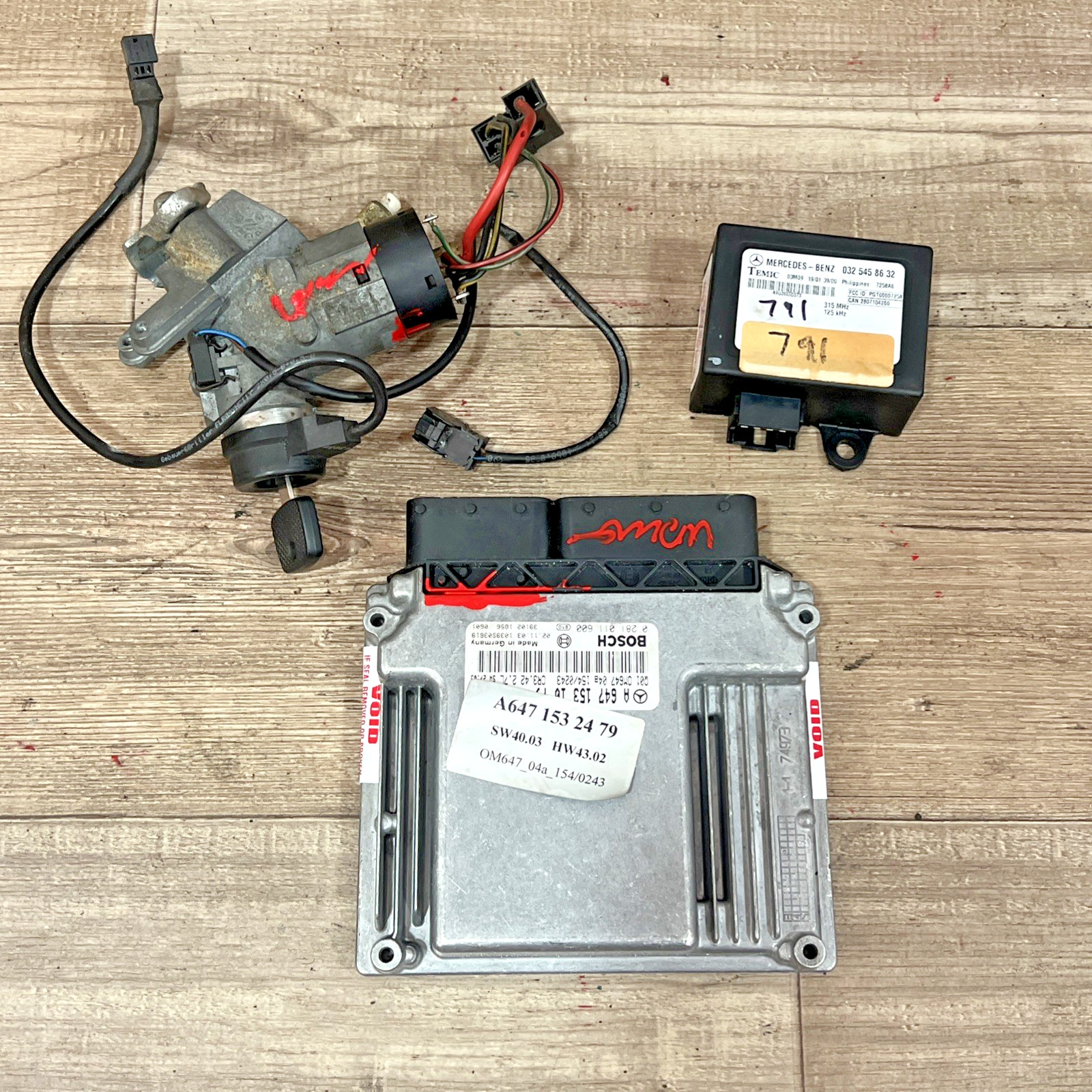 2004-2006 DODGE SPRINTER 2.7 2500 3500 ECU ECM PCM ENGINE COMPUTER KEY IMMO SET 2004-2006 DODGE SPRINTER 2.7 2500 3500 ECU ECM PCM ENGINE COMPUTER KEY IMMO SET