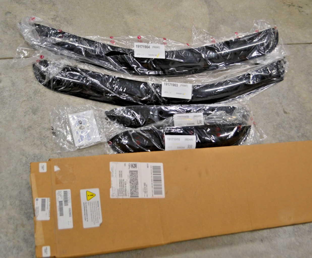 NOS GM OEM Front and Rear Tape-On Side Window Air Deflectors GMC Sierra 19172624