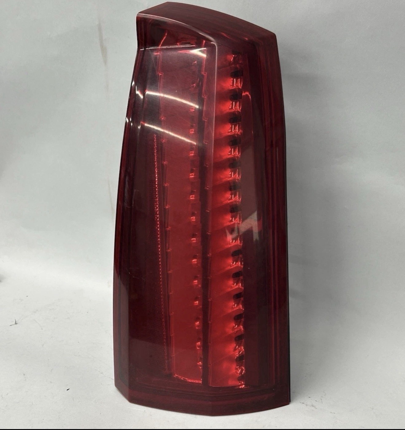 2005 2006 2007 Cadillac STS RH Right Passenger LED Tail Light Assembly OEM 2005 2006 2007 Cadillac STS RH Right Passenger LED Tail Light Assembly OEM