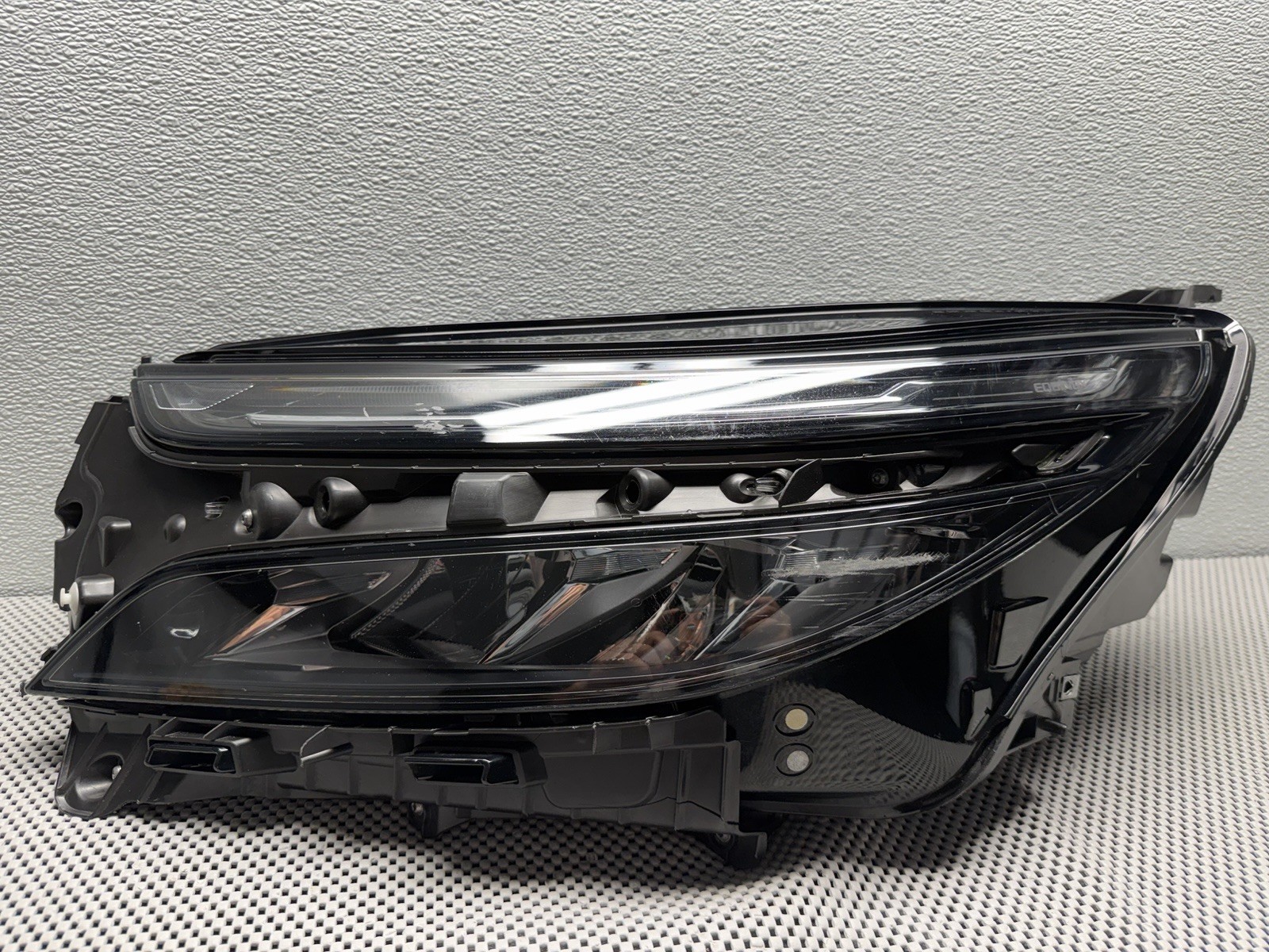 2022 2023 2024 Chevrolet Equinox LH OEM Headlight Reflector W/LED DRL 86517974