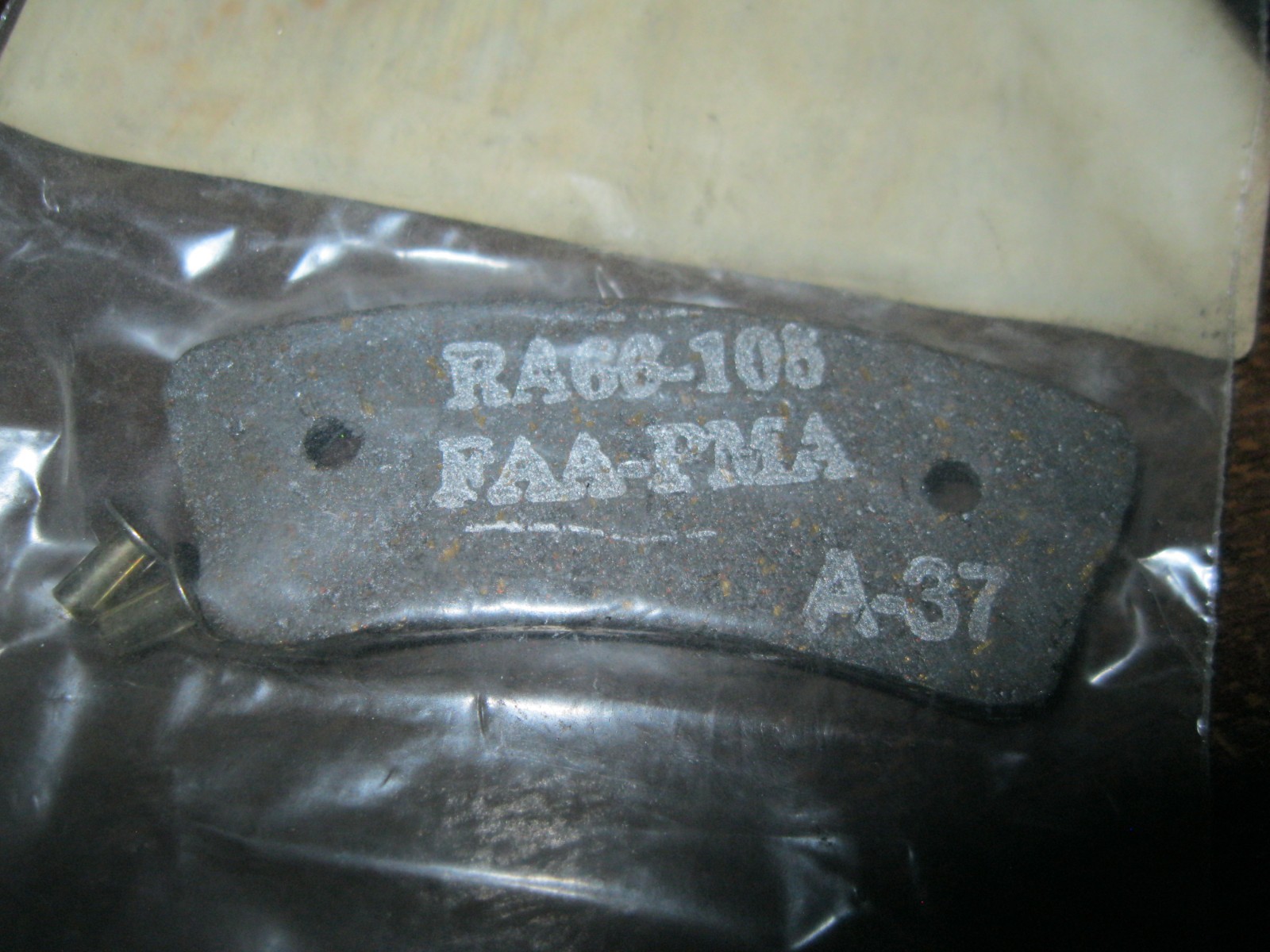 NEW Rapco brake lining RA66-105 with rivets NEW Rapco brake lining RA66-105 with rivets